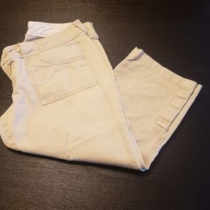 Aeropostale khaki capri